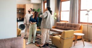 10 Red Flags to Spot on an Apartment Inspection (Before You Sign)